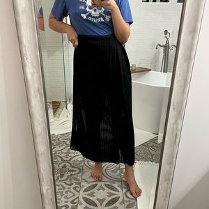 Zara Basics Black ruffled flowy skirt